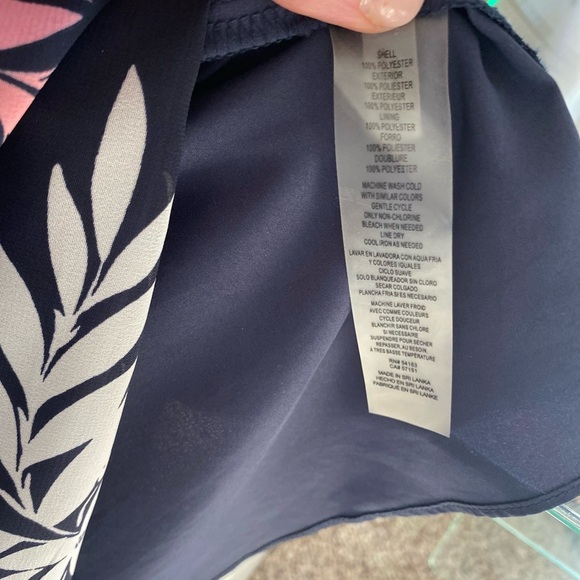 Vince Camuto Chiffon Float Dress w/ Tiered Sleeves - Picture 7 of 8